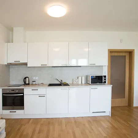 006 Angel Apartmán