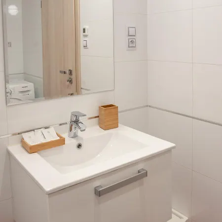 006 Angel Apartman