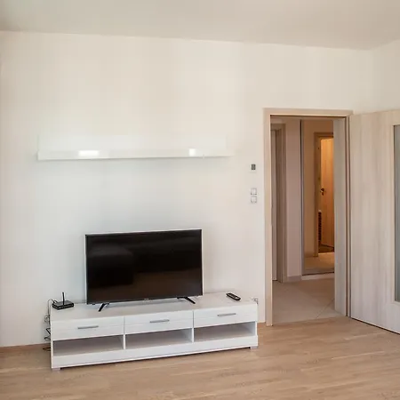 006 Angel Apartman *
